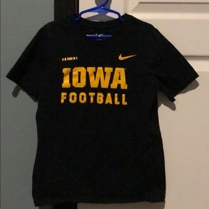 Youth medium Iowa t-shirt